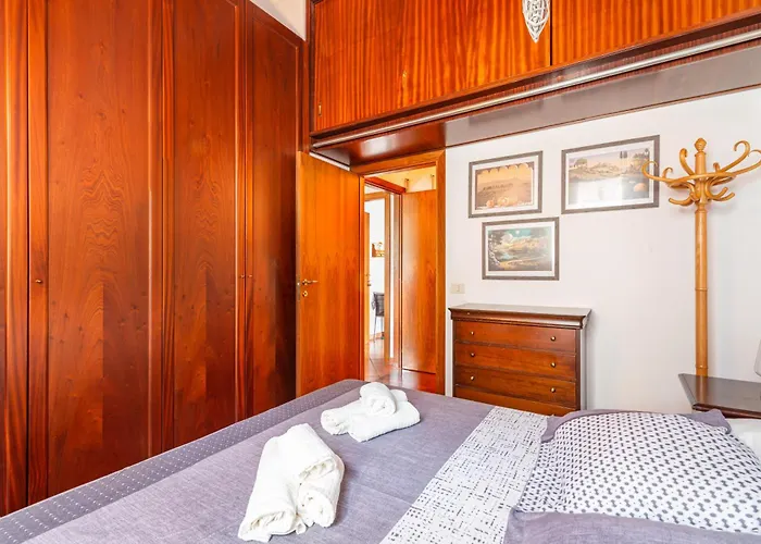 Guesthost - A Casa Di Mimma! דירה